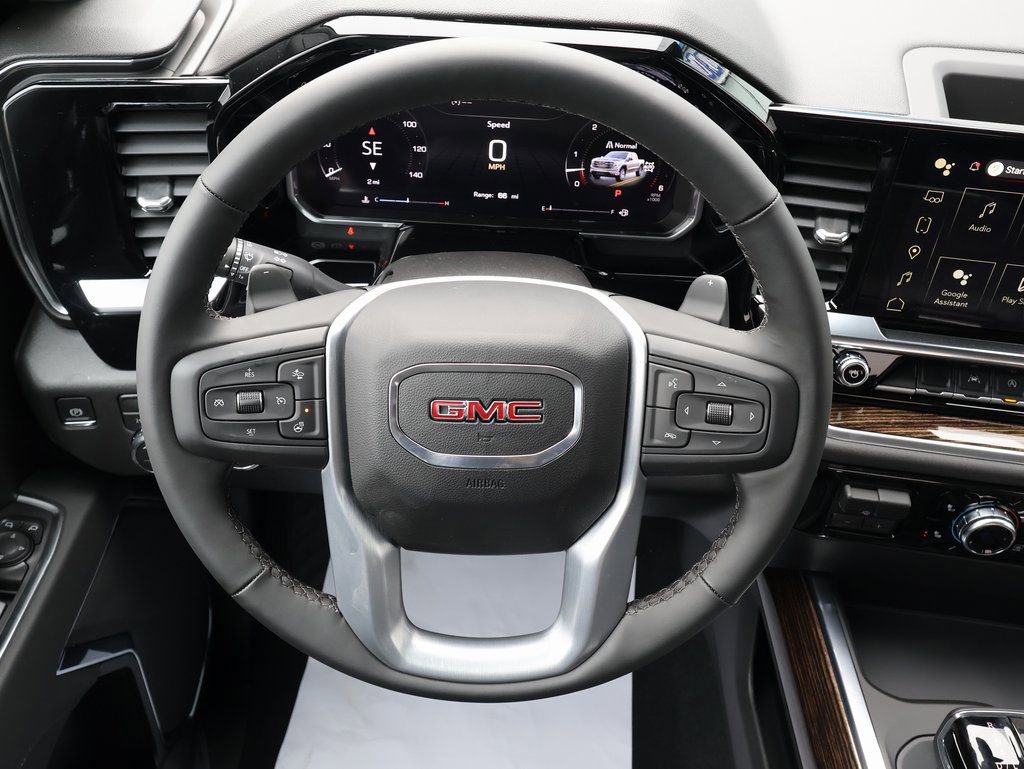 New 2026 GMC Sierra 1500 Elevation w/ LPO, Elevation Black Package AWD/4WD image 16