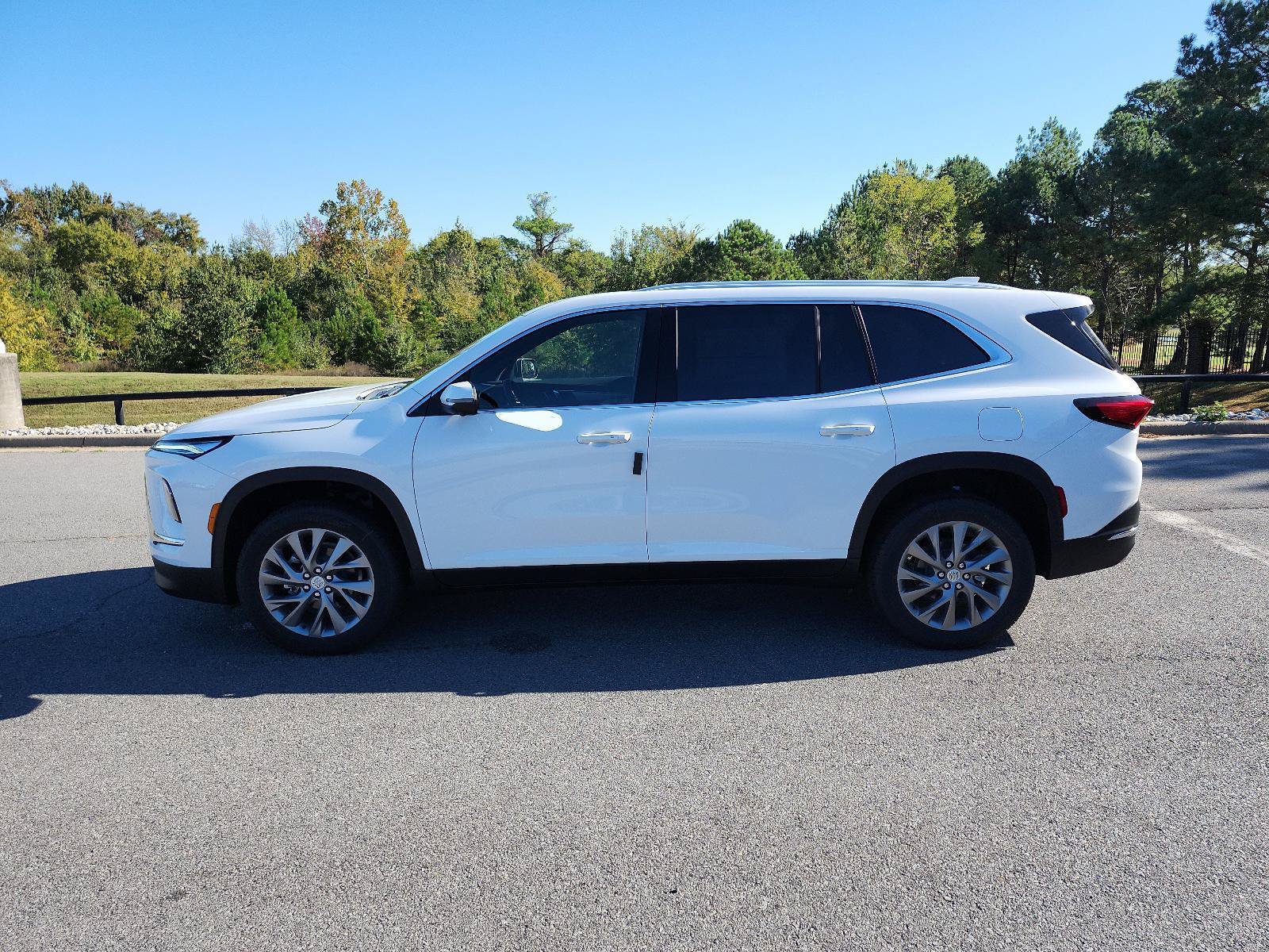 New 2026 Buick Enclave Preferred w/ Power Package FWD image 2