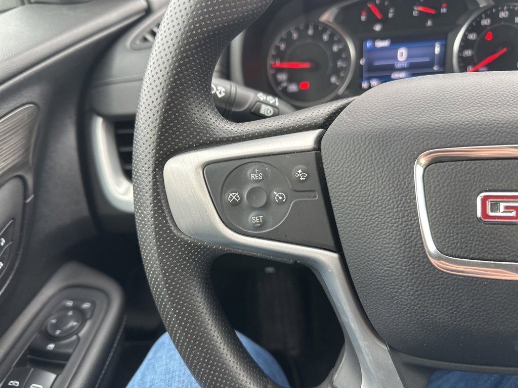 Used 2024 GMC Terrain SLE image 19