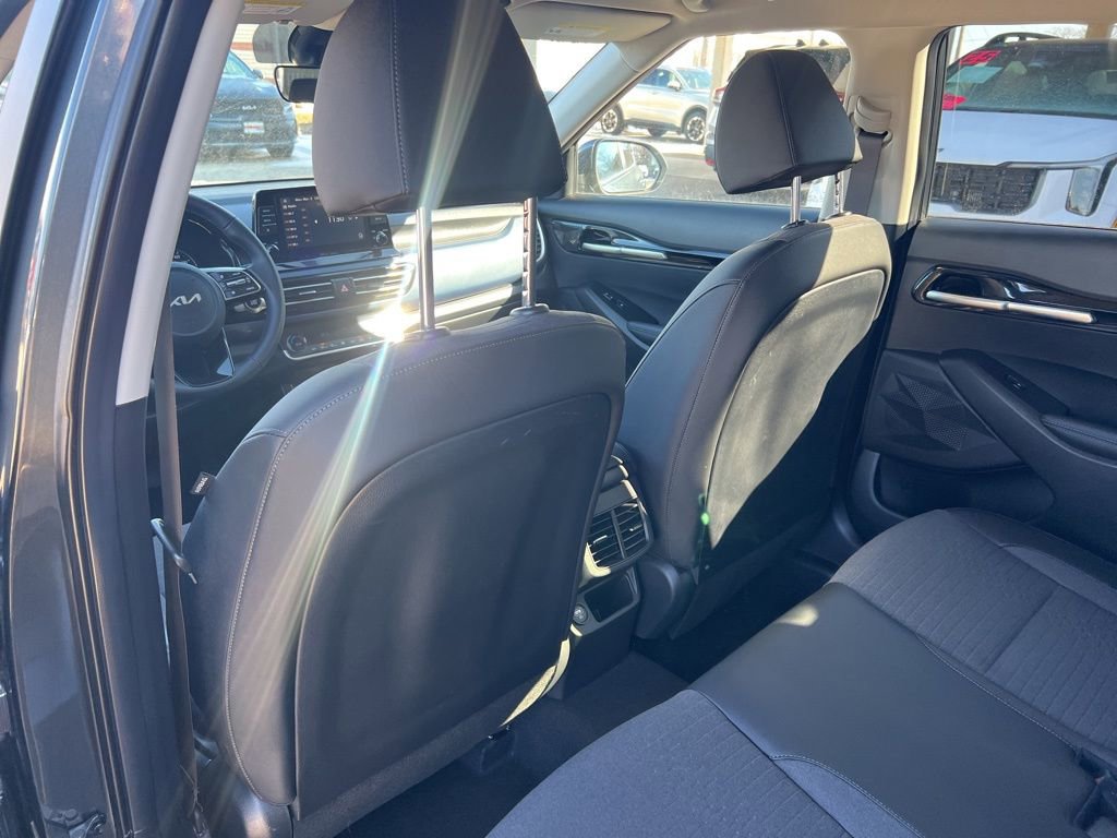 Certified 2023 Kia Seltos S image 9