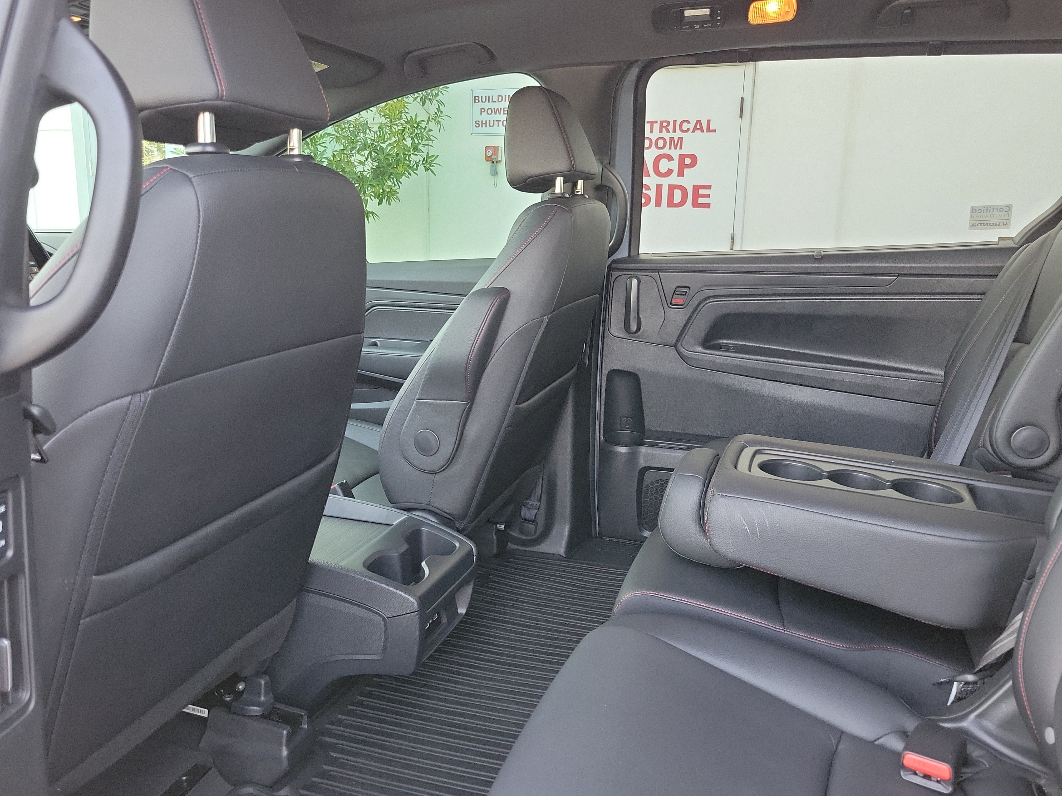 Certified 2024 Honda Odyssey Sport image 16