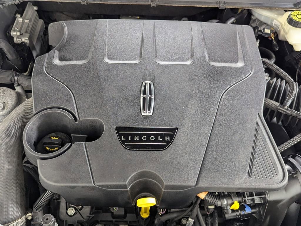 Used 2020 Lincoln Continental Black Label w/ Rear Seat Amenities Package image 12