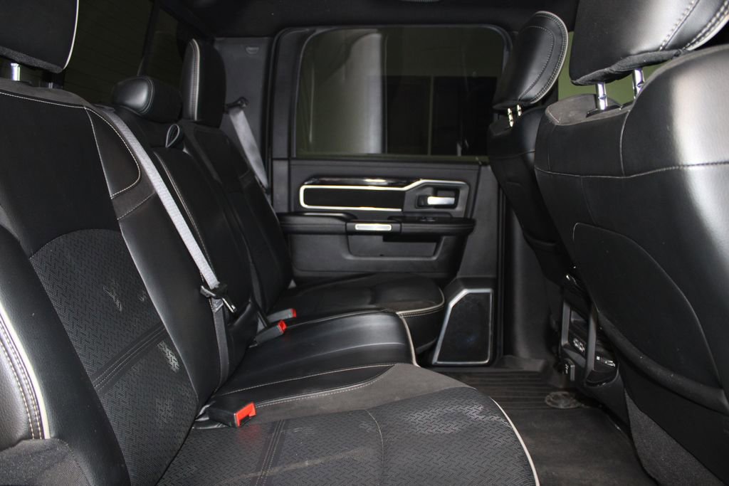 Used 2019 RAM 2500 Laramie w/ Black Appearance Package image 31