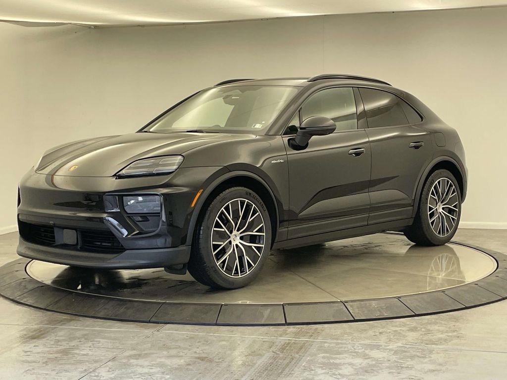 New 2026 Porsche Macan 4 Electric AWD/4WD image 1