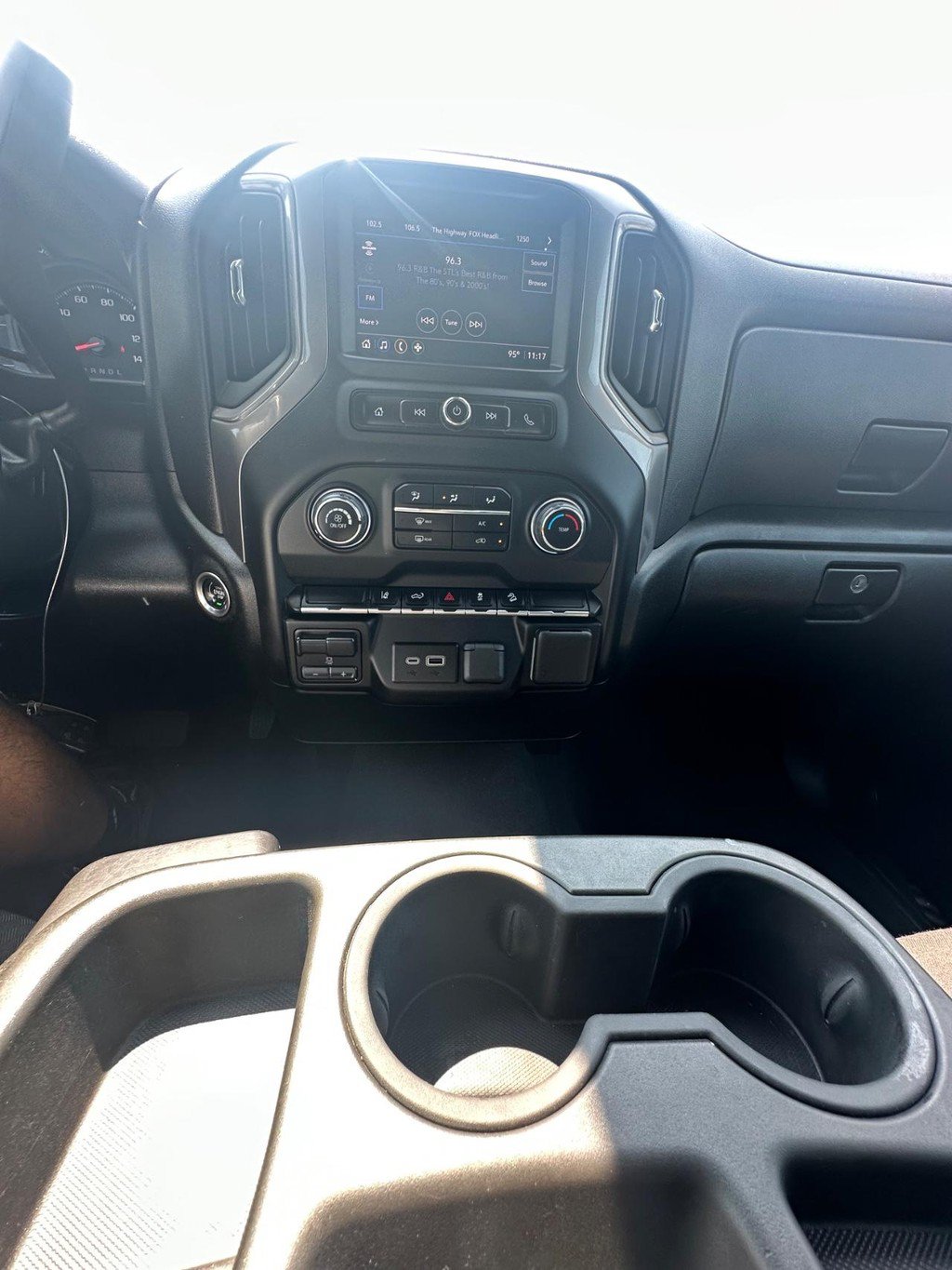 Used 2024 Chevrolet Silverado 2500 Custom w/ Custom Convenience Package AWD/4WD image 24
