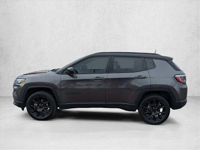 Used 2022 Jeep Compass Altitude w/ Convenience Group image 9