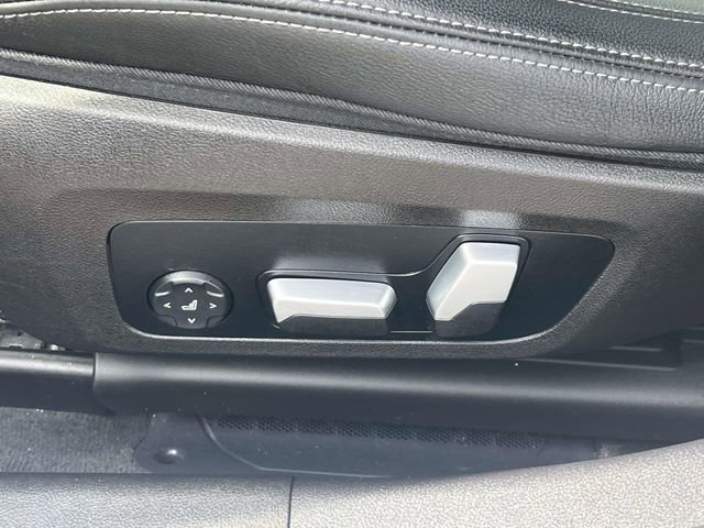 Used 2023 BMW 330i xDrive Sedan w/ Driving Assistance Package image 19