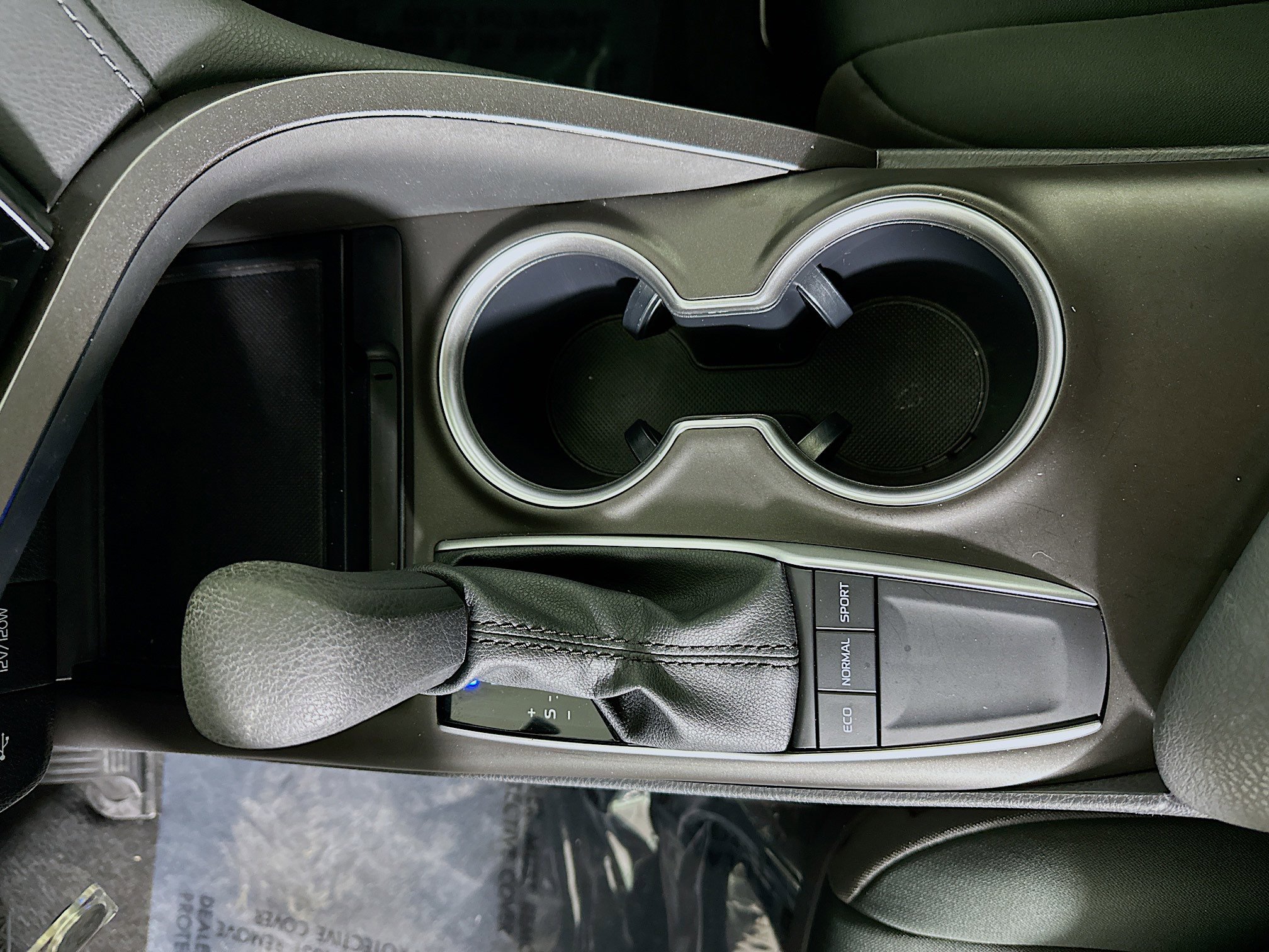 Used 2024 Toyota Camry LE image 21