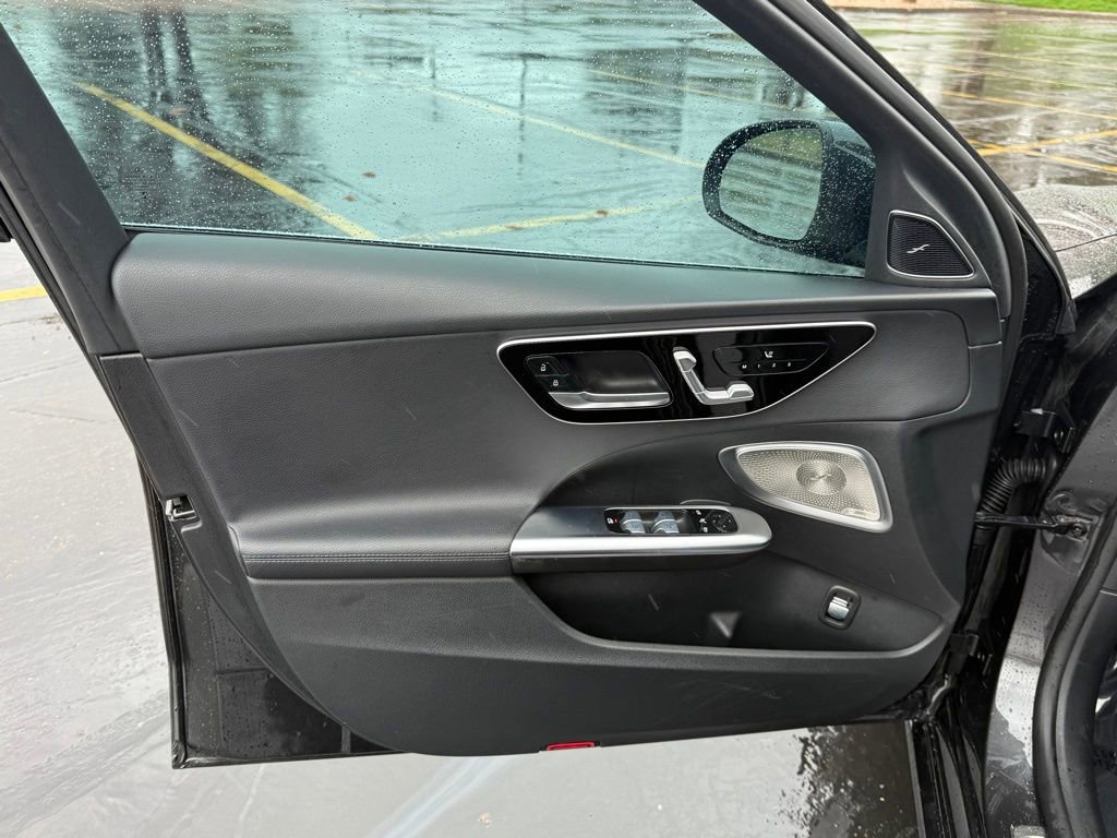 Used 2022 Mercedes-Benz C 300 Sedan image 9