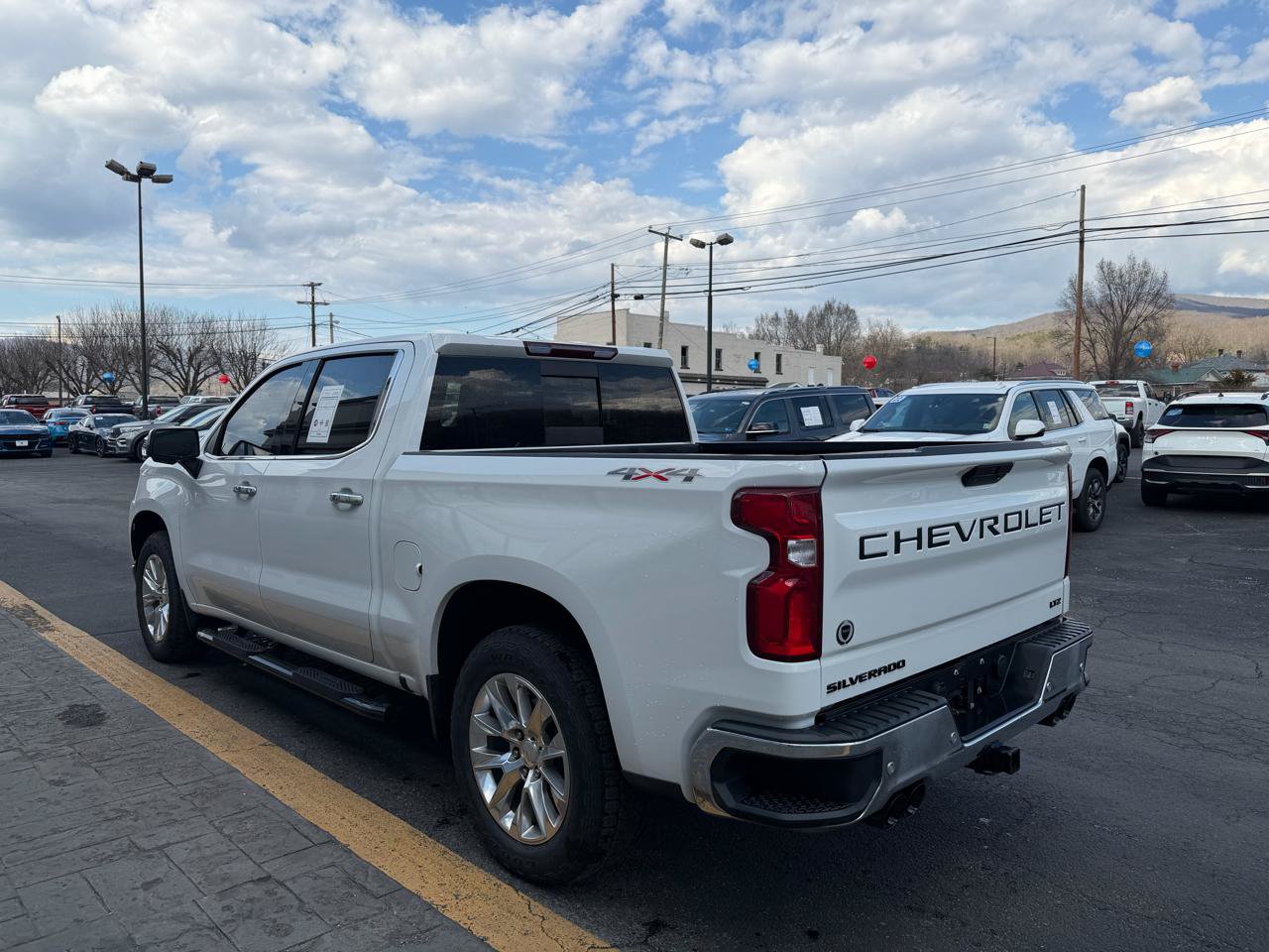 Used 2021 Chevrolet Silverado 1500 LTZ AWD/4WD image 6