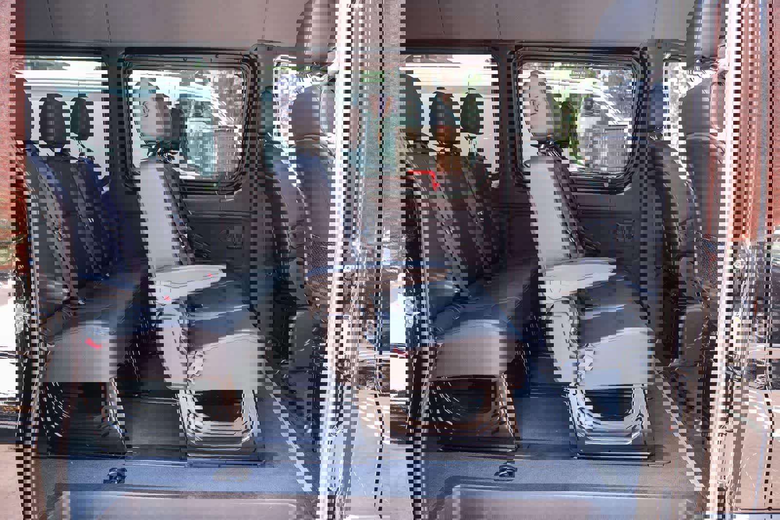 Used 2024 Mercedes-Benz Sprinter 2500 image 19