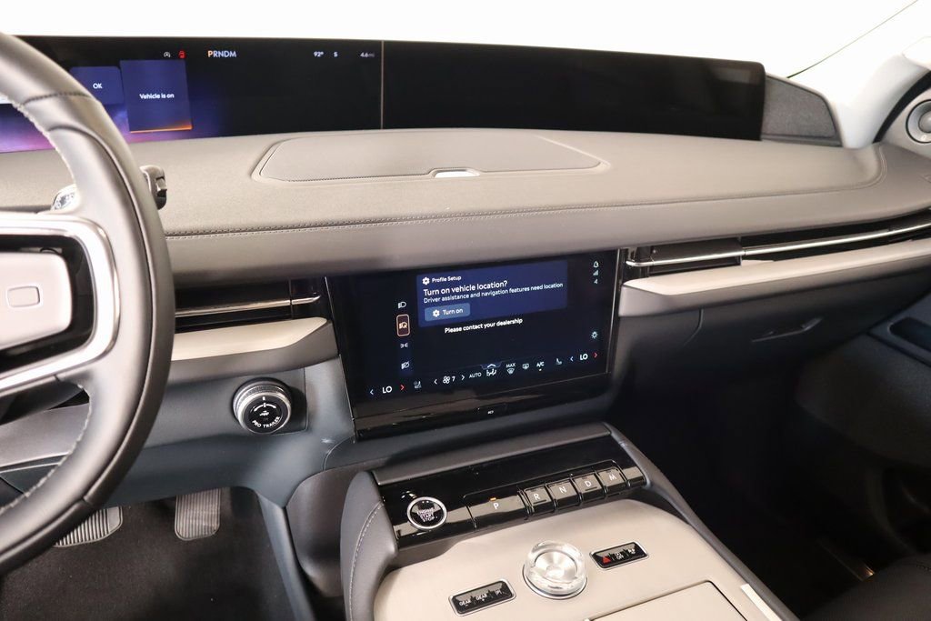 New 2025 Lincoln Navigator Reserve image 5