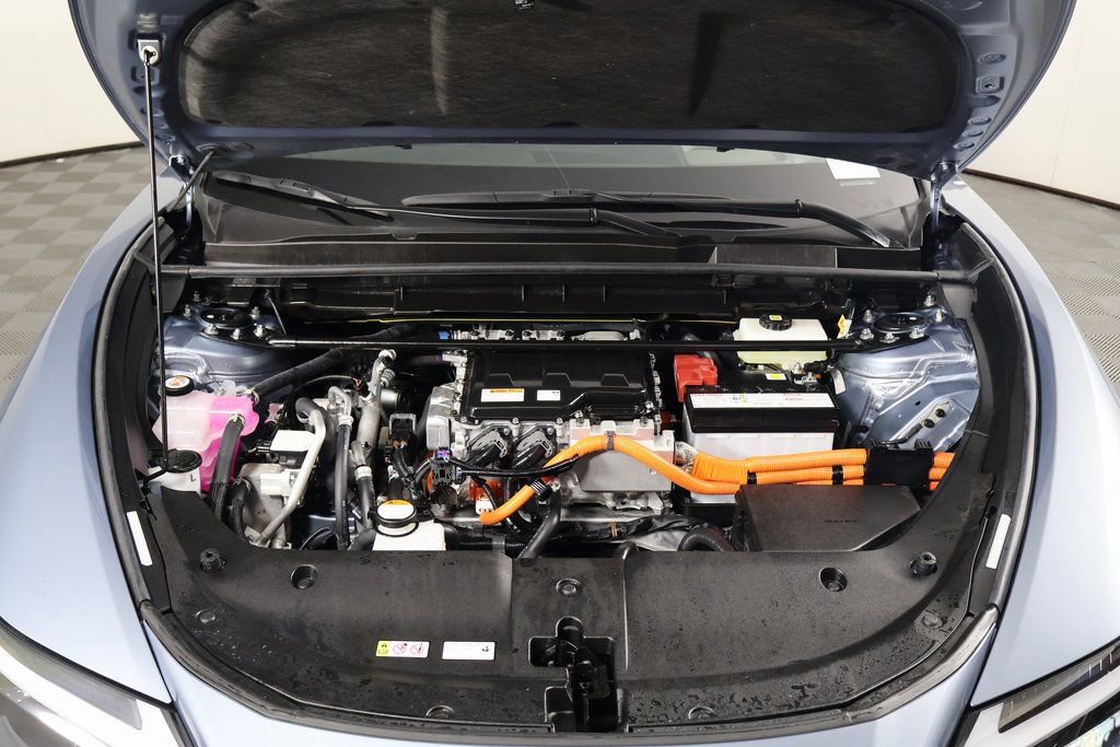 Used 2023 Lexus RZ 450e Premium image 15