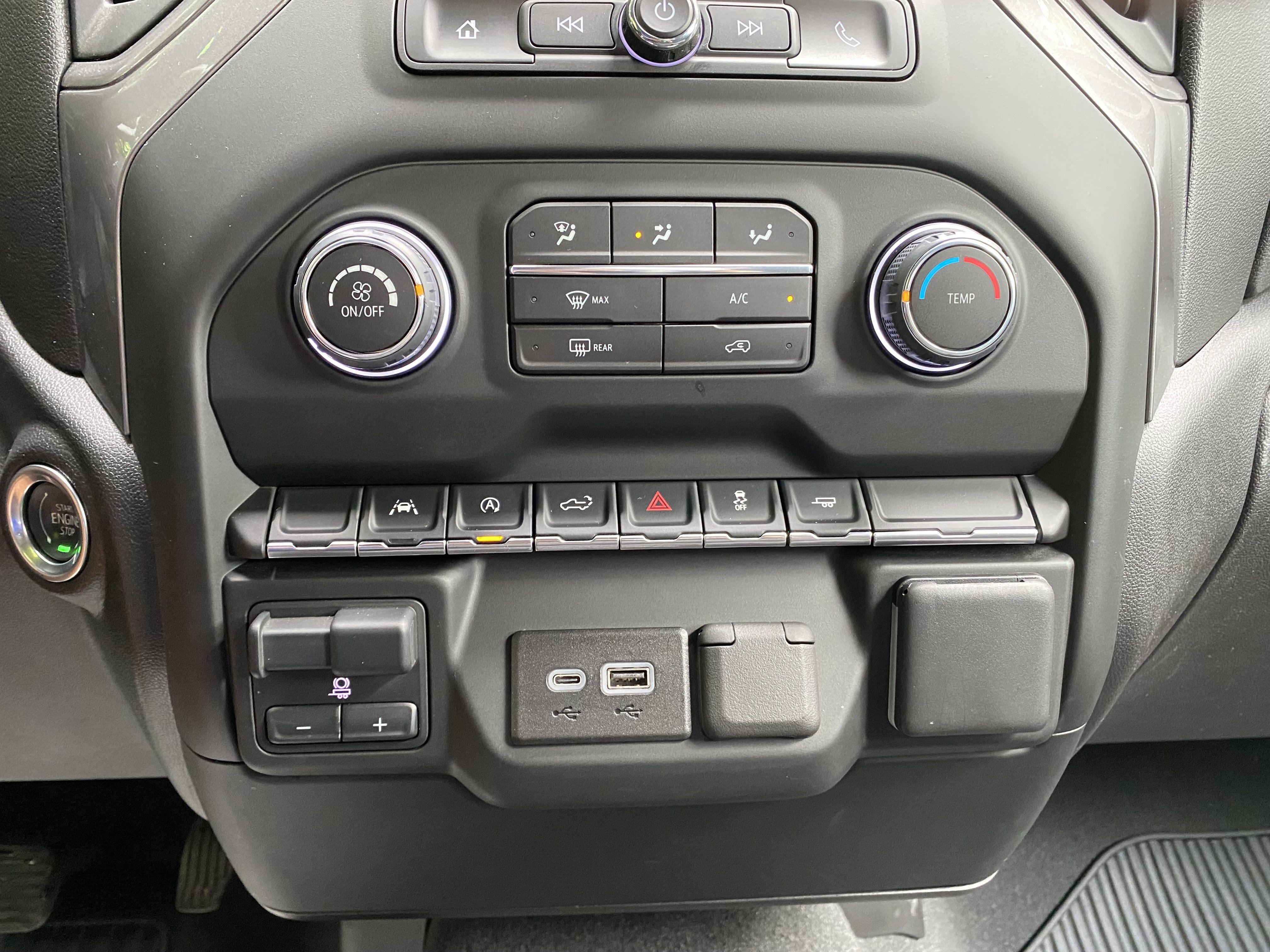 Used 2024 Chevrolet Silverado 1500 Custom RWD image 28