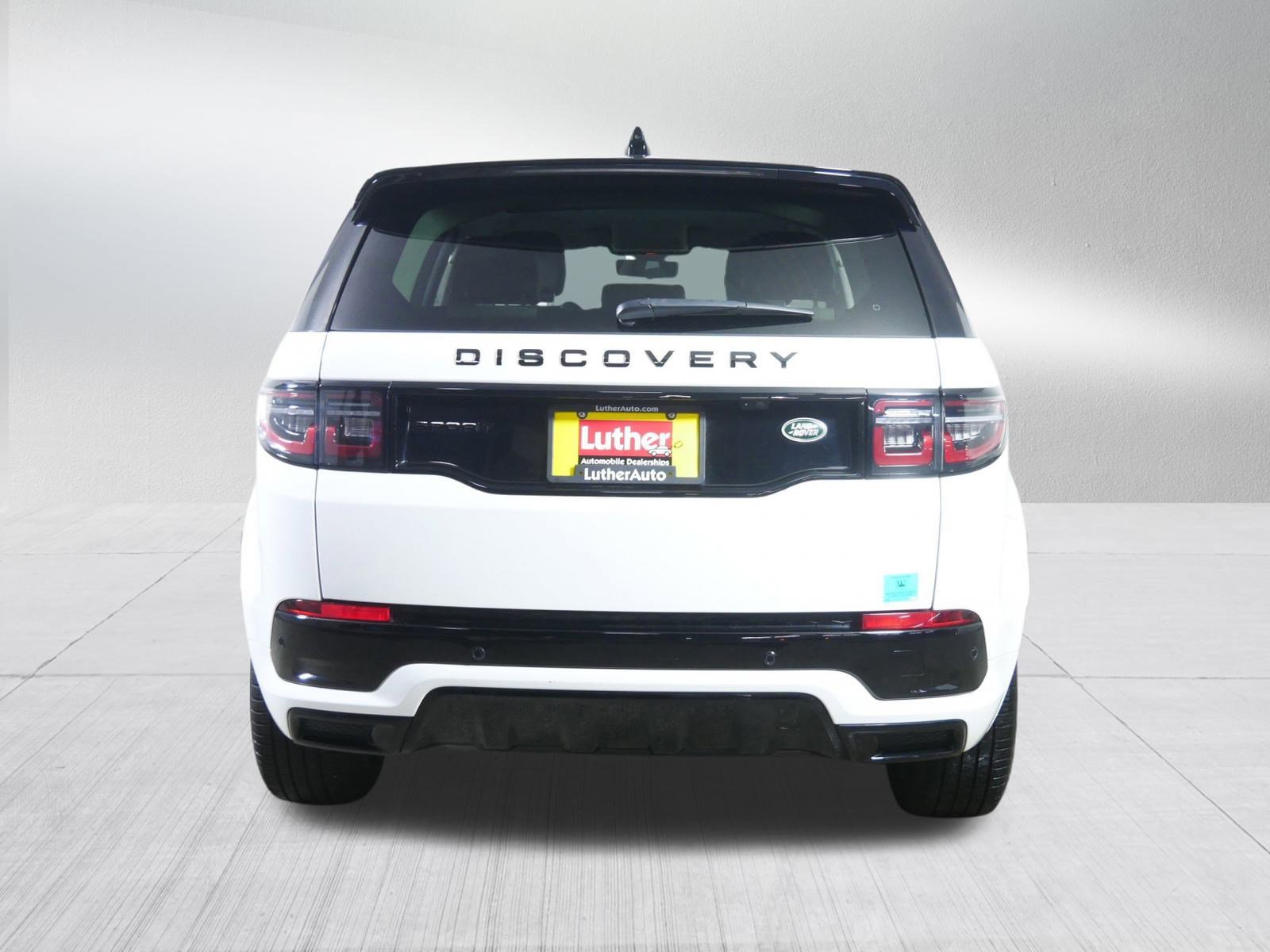 Used 2022 Land Rover Discovery Sport SE R-Dynamic image 6