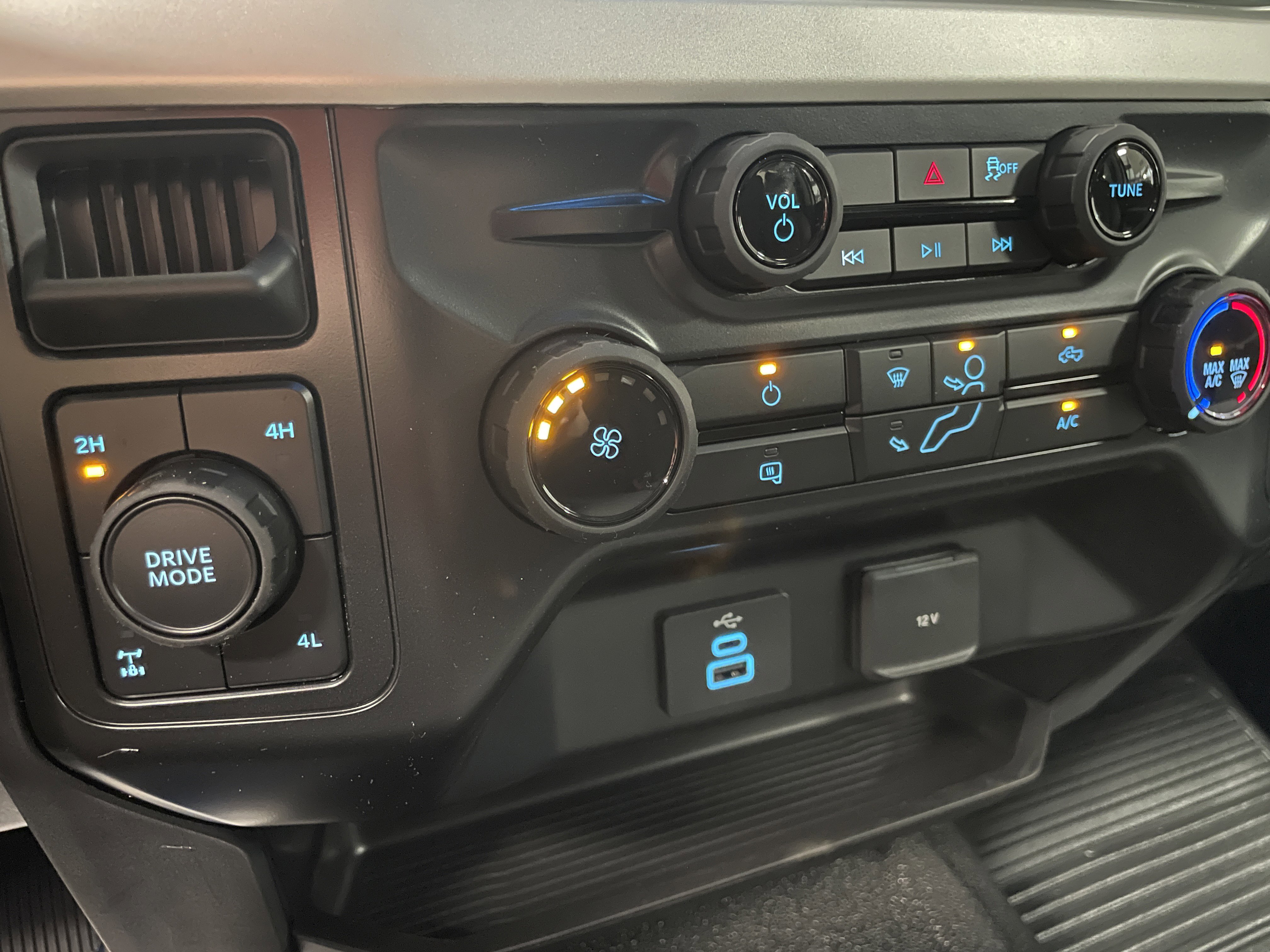 New 2026 Ford F350 XL w/ XL Off-Road Package image 12