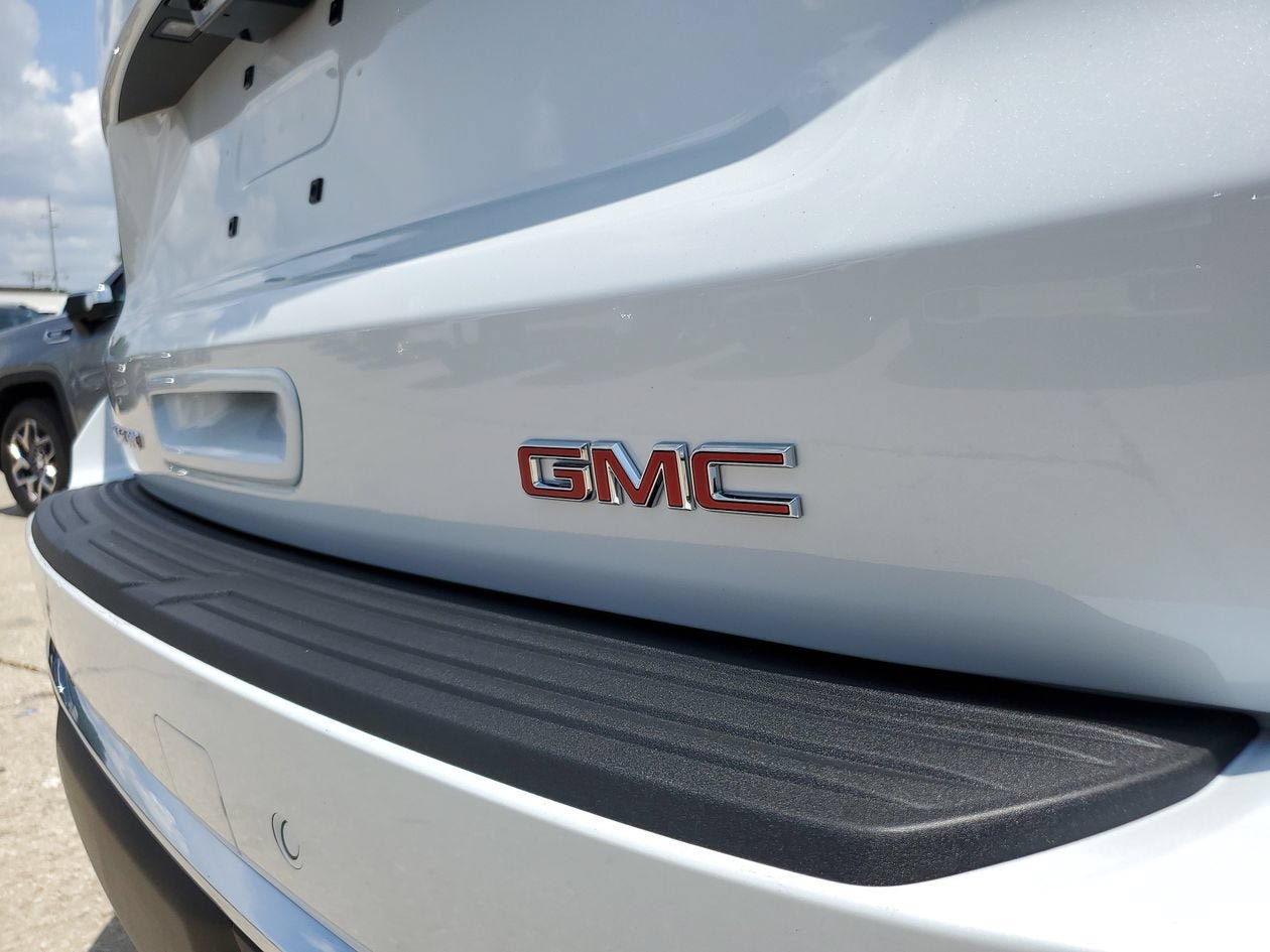 New 2026 GMC Yukon XL Denali w/ Denali Reserve Package AWD/4WD image 7