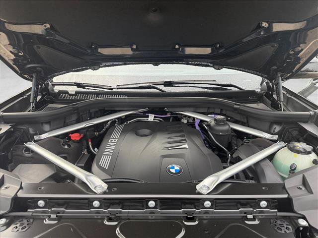 Used 2027 BMW X7 xDrive40i w/ M Sport Package AWD/4WD image 27