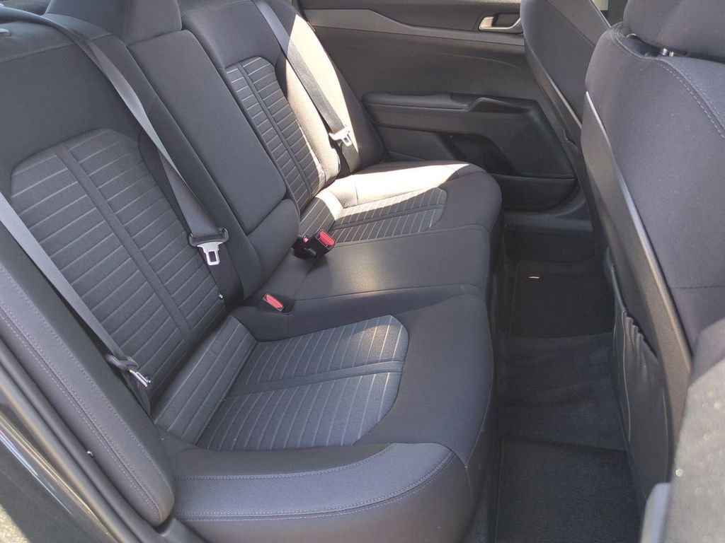 New 2026 Kia K5 LXS image 25