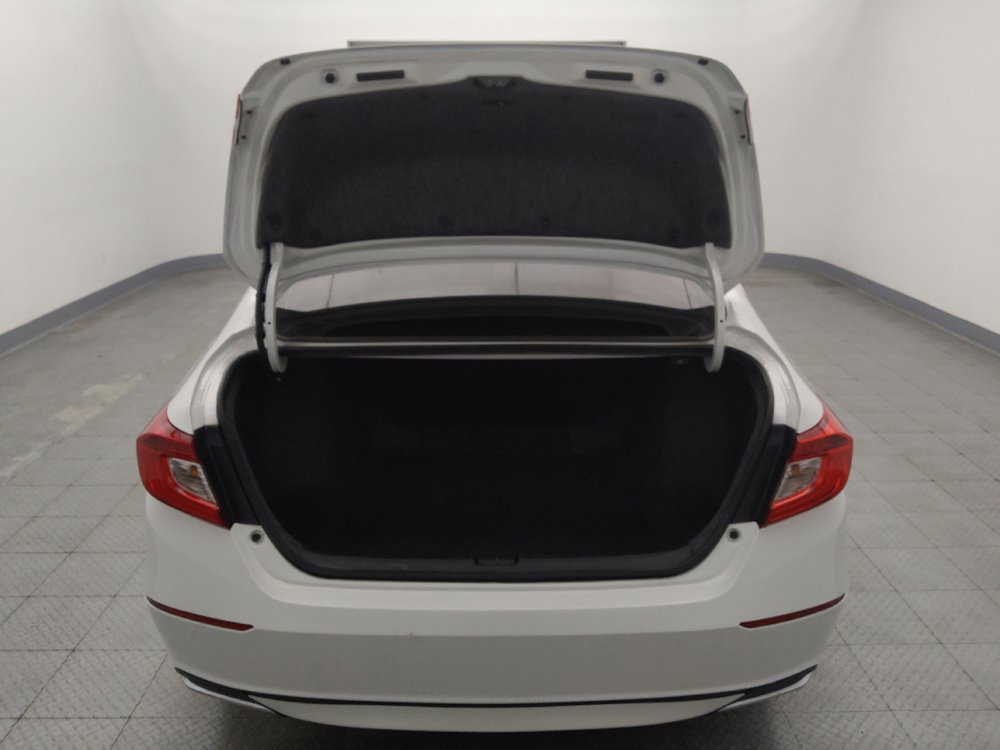 Used 2018 Honda Accord LX image 29