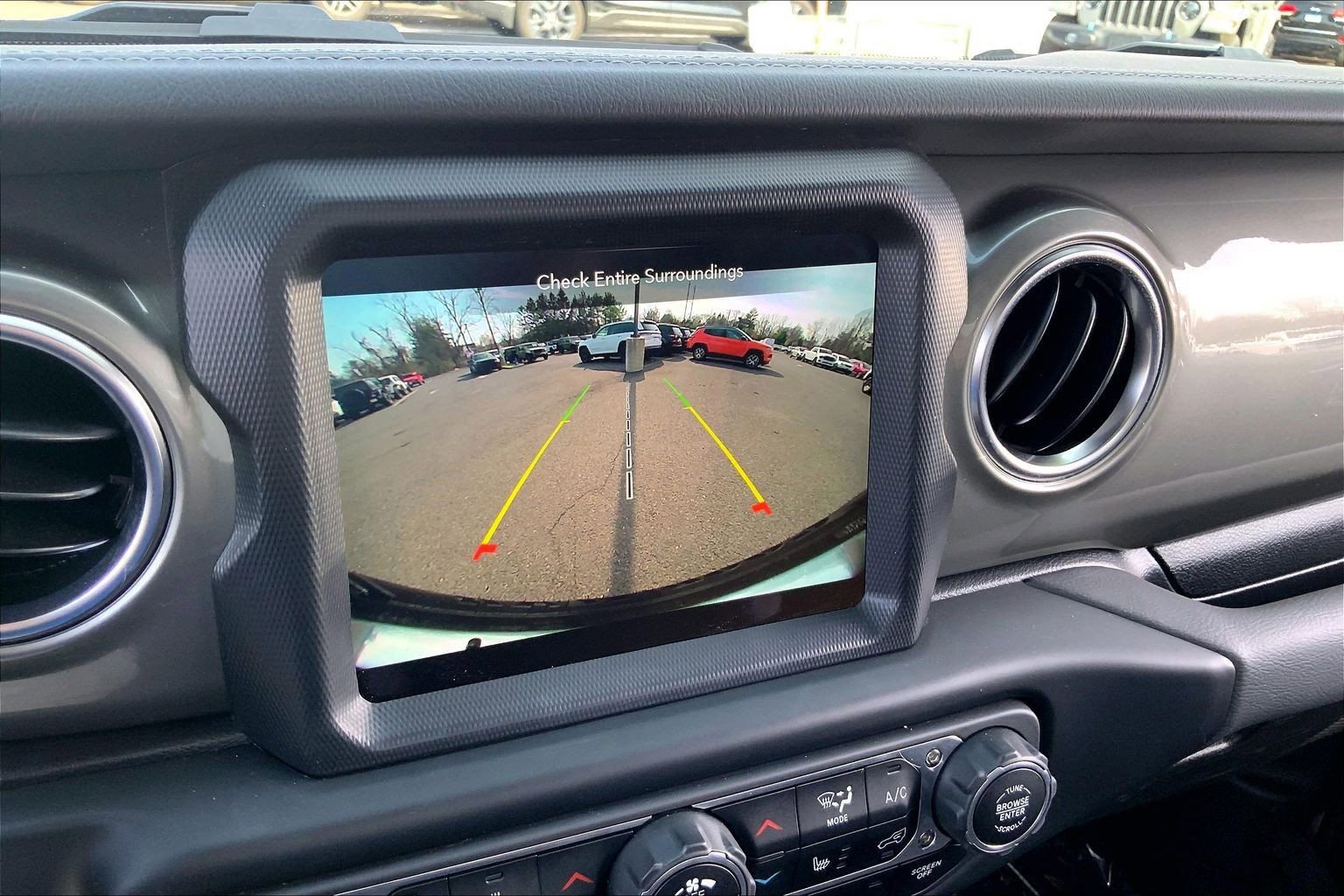 Certified 2022 Jeep Wrangler Unlimited Sahara w/ Cold Weather Group AWD/4WD image 27