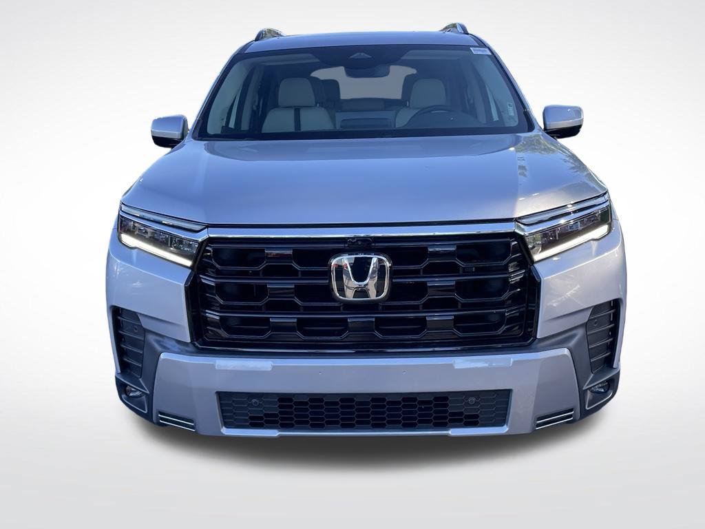 New 2026 Honda Pilot Touring image 9