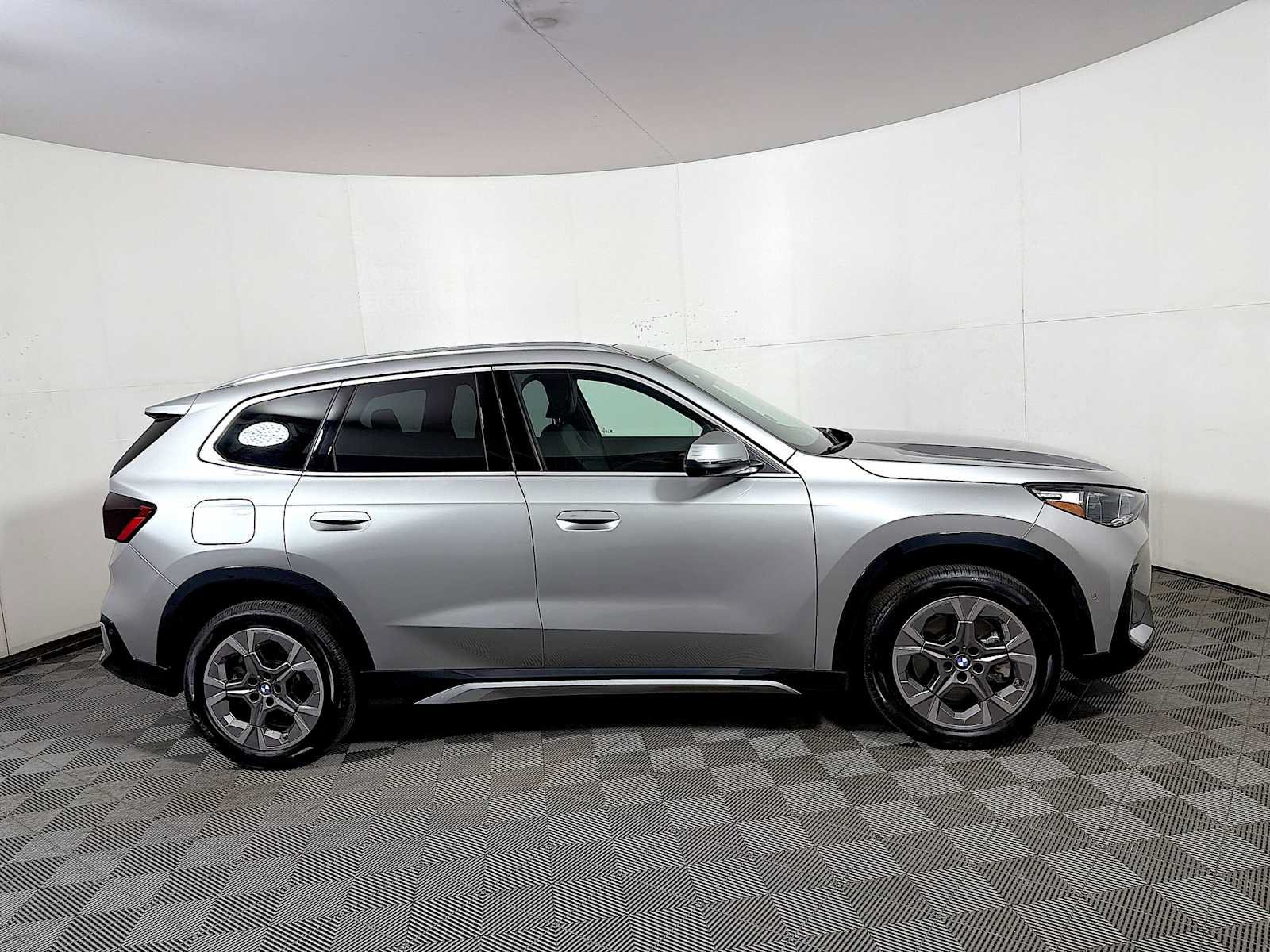 Used 2026 BMW X1 xDrive28i w/ Technology Package AWD/4WD image 7