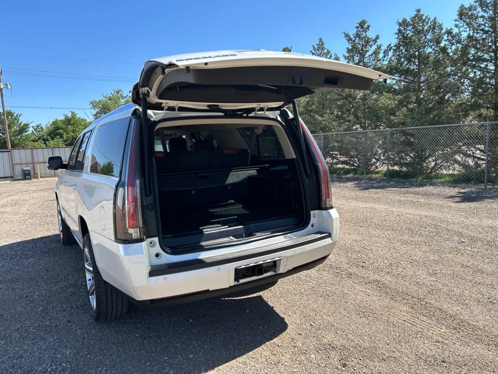 Used 2015 Cadillac Escalade ESV Premium AWD/4WD image 37
