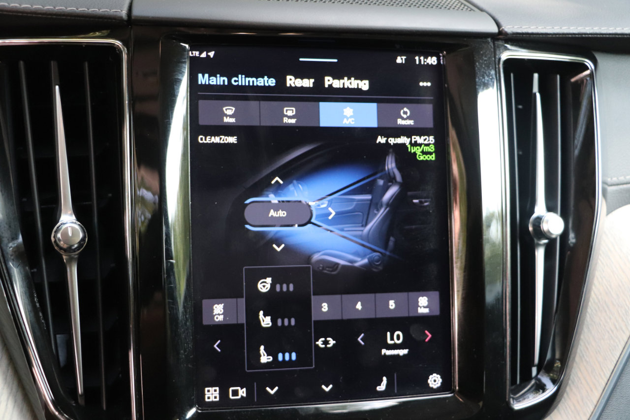 Used 2022 Volvo XC60 B5 Inscription w/ Advanced Package image 19