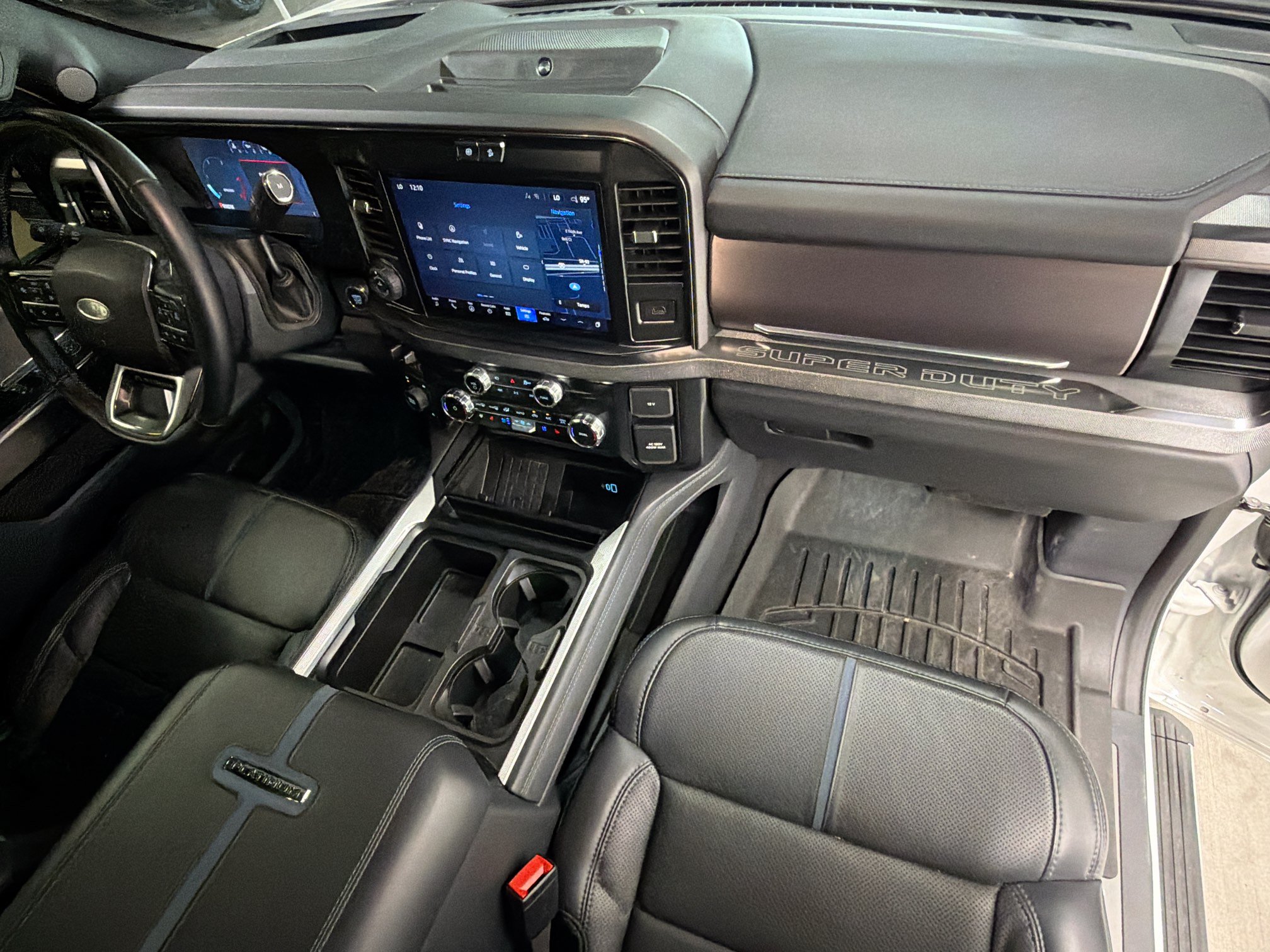 Used 2026 Ford F450 Platinum w/ FX4 Off-Road Package AWD/4WD image 15