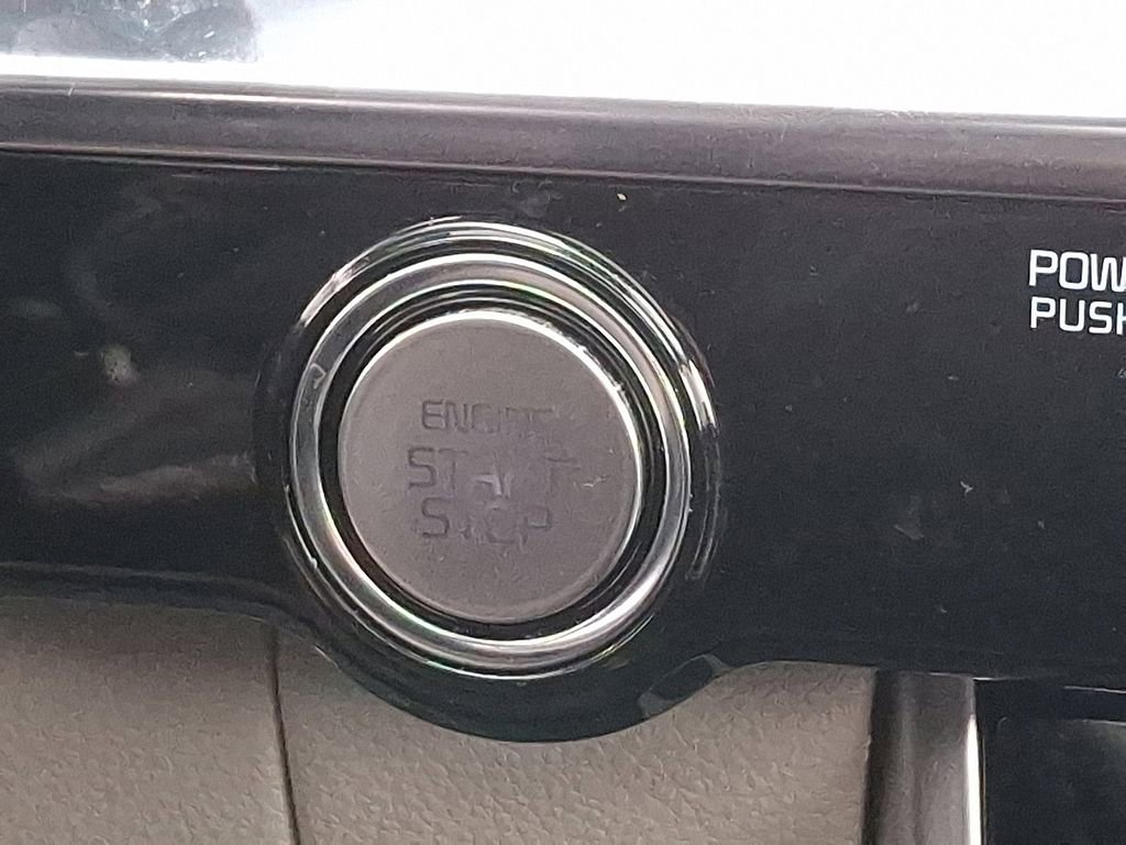 Used 2024 Kia Carnival SX Prestige FWD image 25