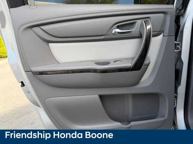 Used 2016 GMC Acadia SLT AWD/4WD image 34