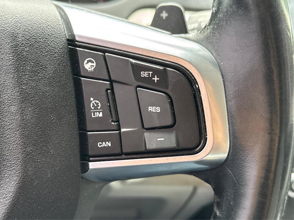 Used 2017 Land Rover Discovery Sport SE AWD/4WD image 39