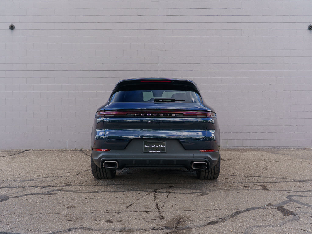 New 2026 Porsche Cayenne E-Hybrid AWD/4WD image 6