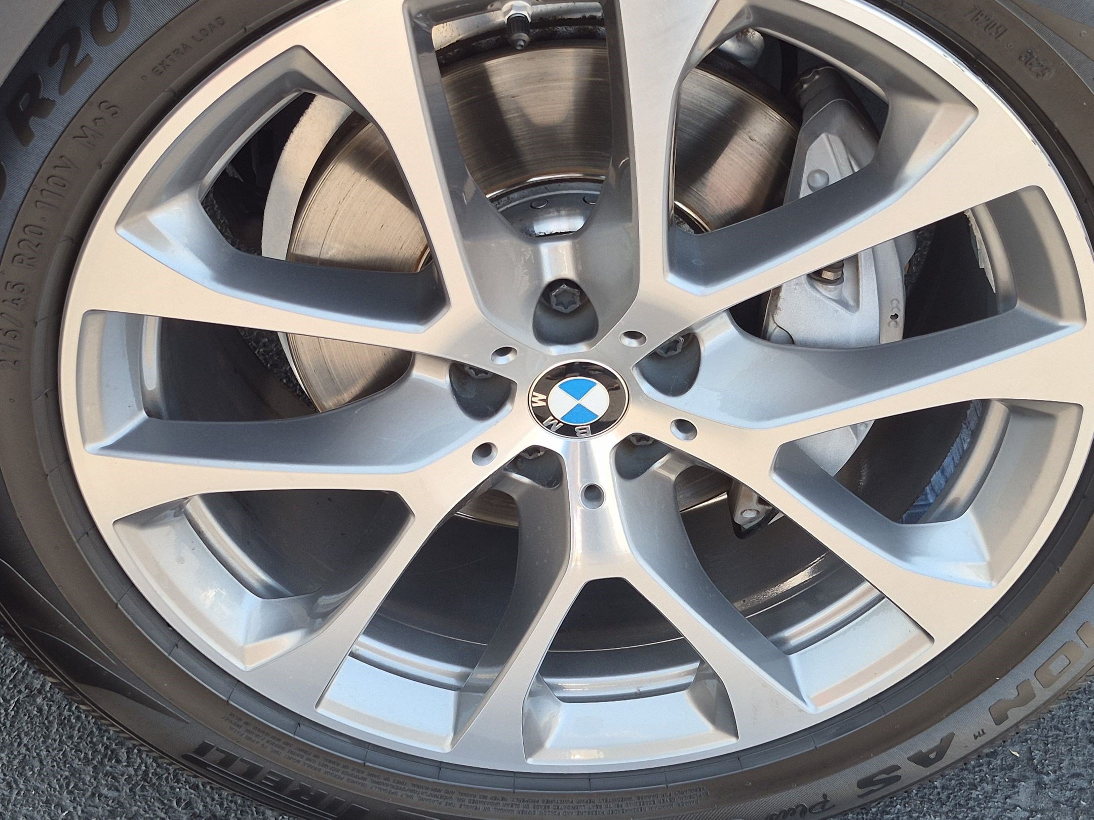 Used 2024 BMW X5 xDrive40i w/ Parking Assistance Package AWD/4WD image 13