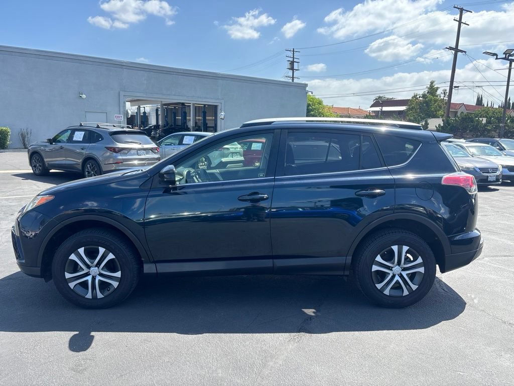 Used 2018 Toyota RAV4 LE w/ All Weather Liner Package FWD image 7
