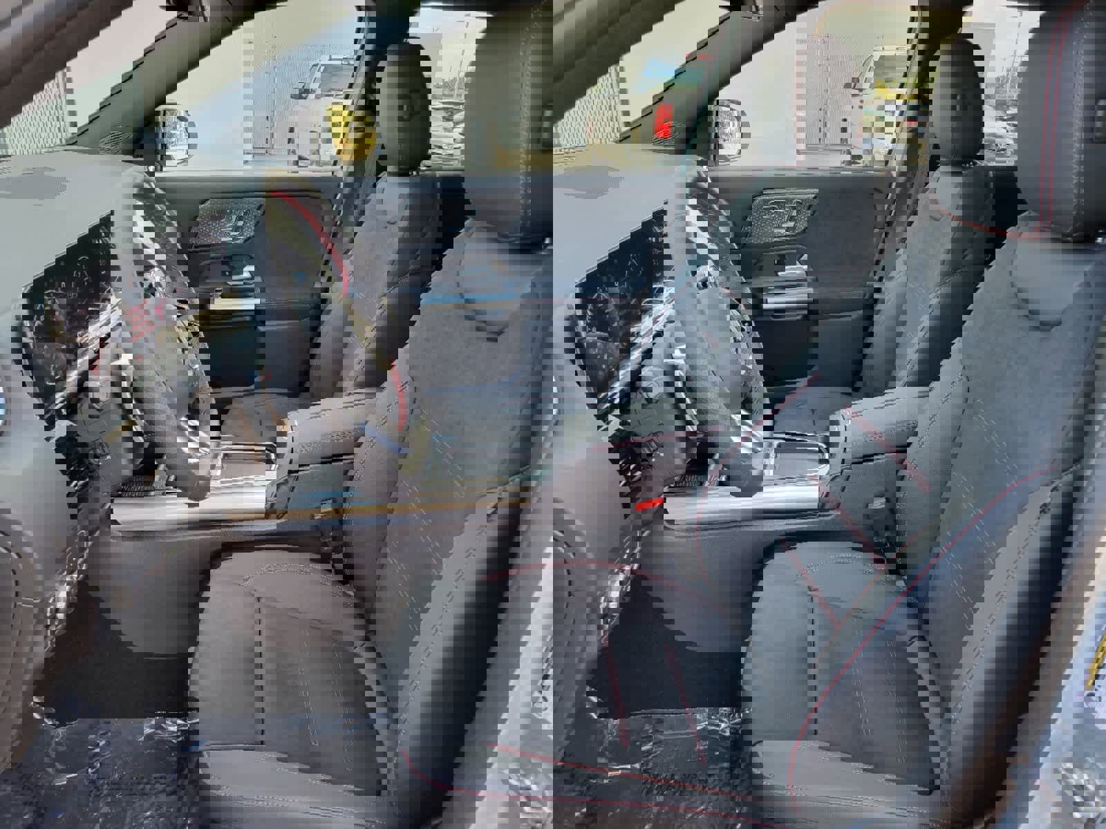 New 2025 Mercedes-Benz GLA 250 image 8