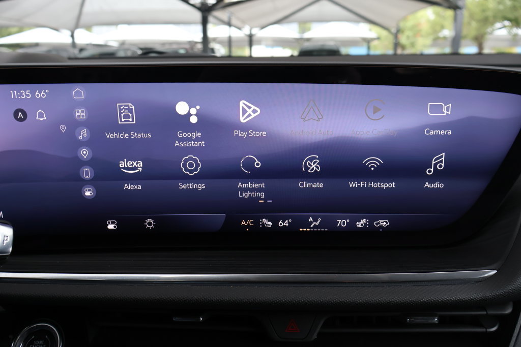 Used 2025 Buick Envision Preferred AWD/4WD image 34