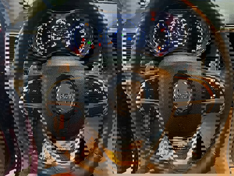 Used 2015 Jeep Grand Cherokee Laredo w/ Quick Order Package 23E image 9