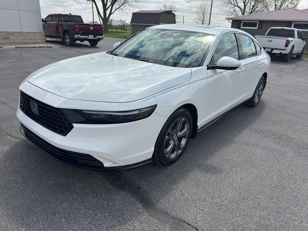 Used 2024 Honda Accord EX image 4
