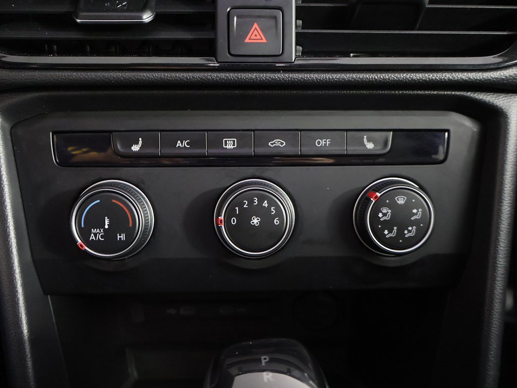 Used 2022 Volkswagen Taos SE image 47