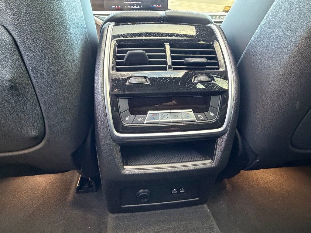 Used 2025 BMW X5 xDrive50e image 29