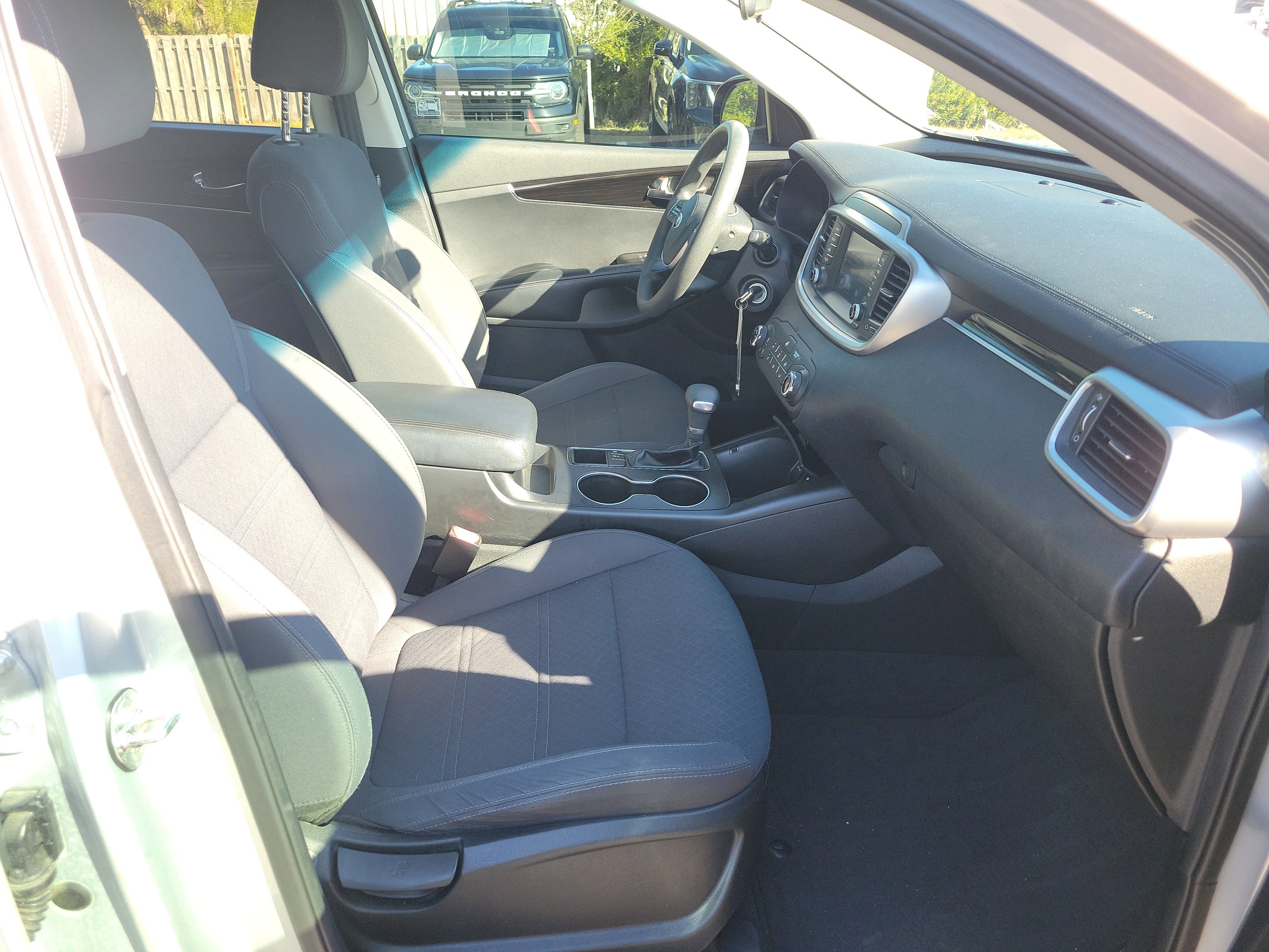 Used 2020 Kia Sorento AWD V6 image 7