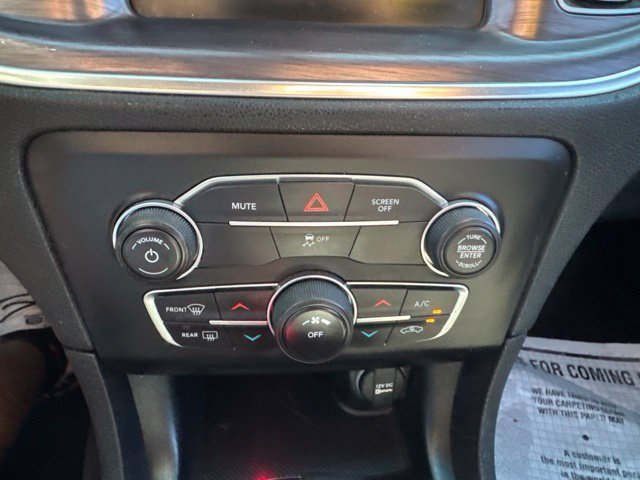 Used 2017 Dodge Charger SE RWD image 17