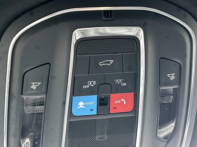 Used 2025 Jeep Grand Cherokee Limited AWD/4WD image 35