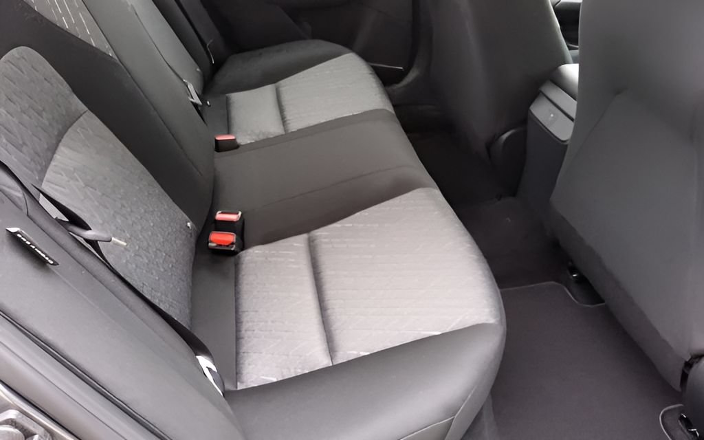 New 2026 Nissan Sentra SV w/ SV Convenience Package FWD image 32