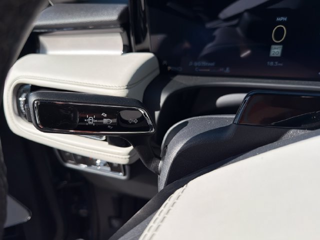 New 2026 Lincoln Aviator Reserve w/ Luxury Package AWD/4WD image 27
