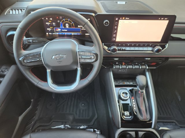 Used 2026 Chevrolet Colorado Z71 w/ Technology Package AWD/4WD image 28