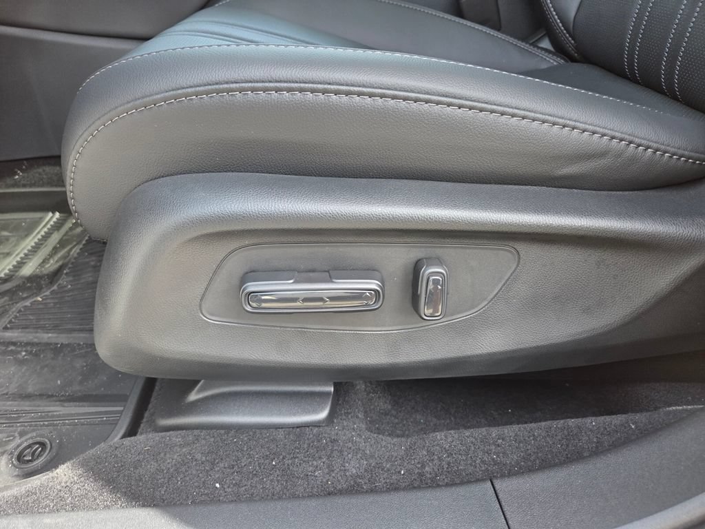 New 2027 Honda HR-V EX-L image 10