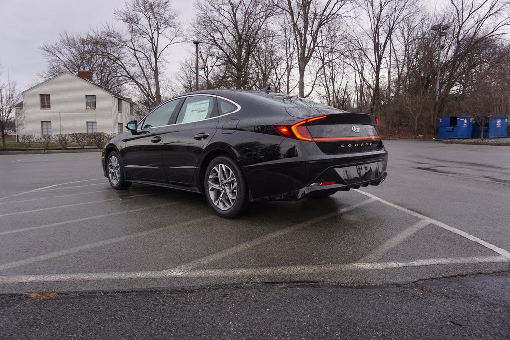 Used 2021 Hyundai Sonata SEL w/ Convenience Package FWD image 4